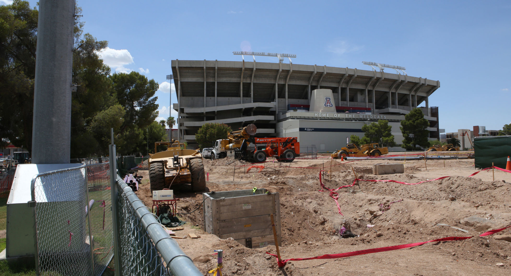 University of Arizona: Football stadium